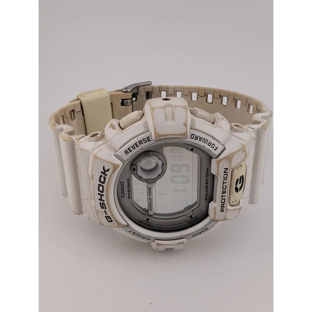 Casio G-Shock 3285 G-8900A Mens Watch 52mm White Digital World Time- New Battery - Picture 4 of 9